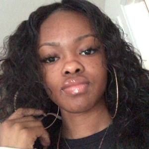 Meet your Posher, Destiny